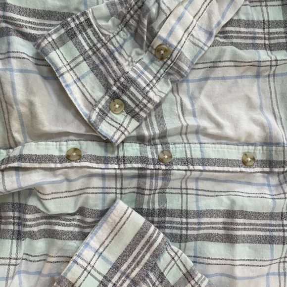 Perfect Shirt Women's Gray & White Long Sleeve Plaid Button Up Shirt Size Small - Picture 3 of 6